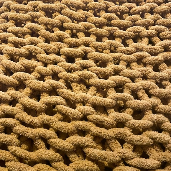 Handmade knitted throw - Picture 1 of 2